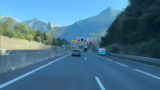 Fahrt durch die Berge und Dis…