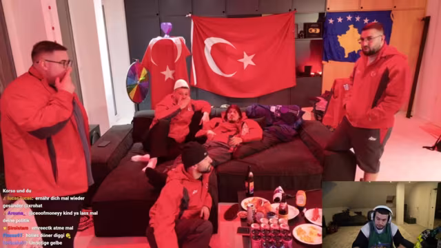 Live-Zentrale: Fußball, Analyse und Geselligkeit